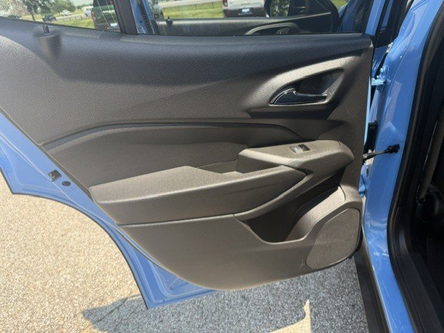 Used 2024 Chevrolet Trax RS w/ Driver Confidence Package FWD image 23