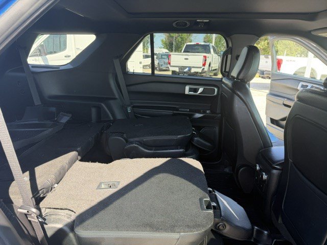 Certified 2020 Ford Explorer XLT w/ Equipment Group 202A AWD/4WD image 37