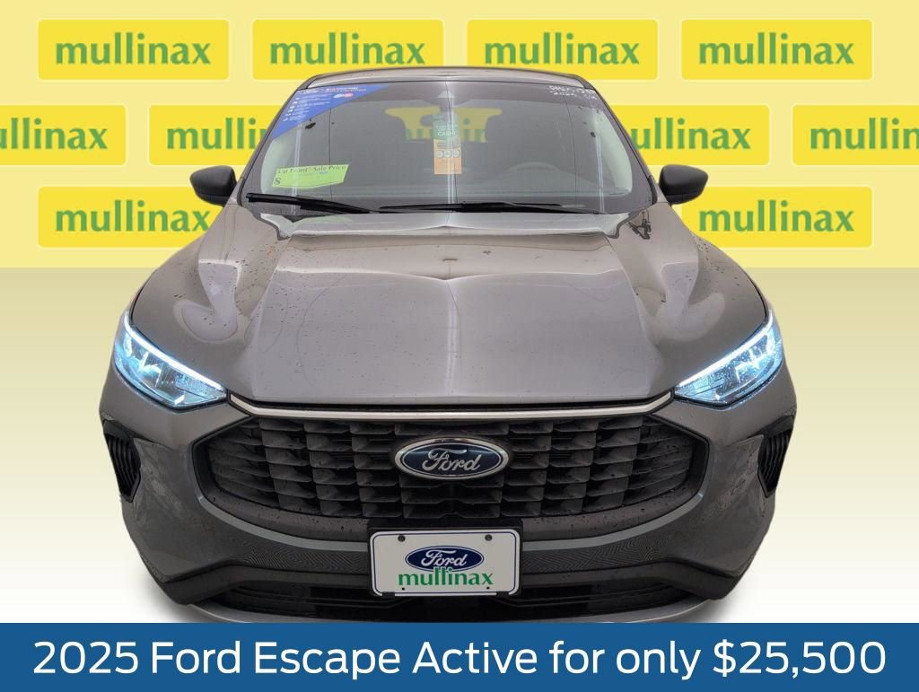 Certified 2025 Ford Escape Active image 8