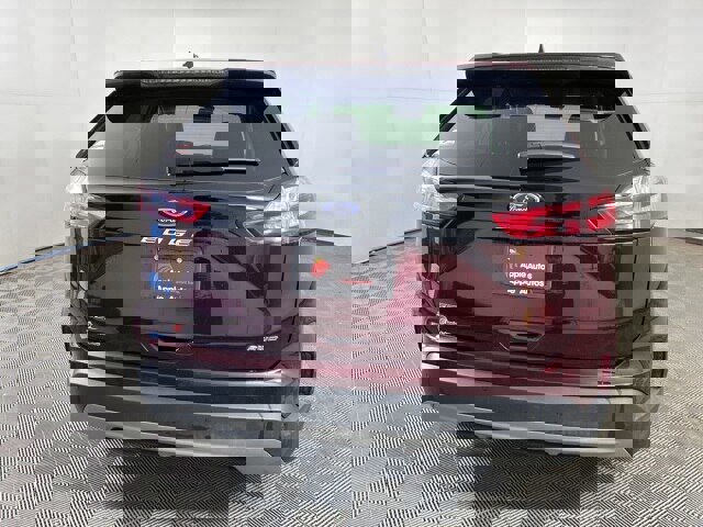 Certified 2024 Ford Edge SEL w/ Convenience Package image 3