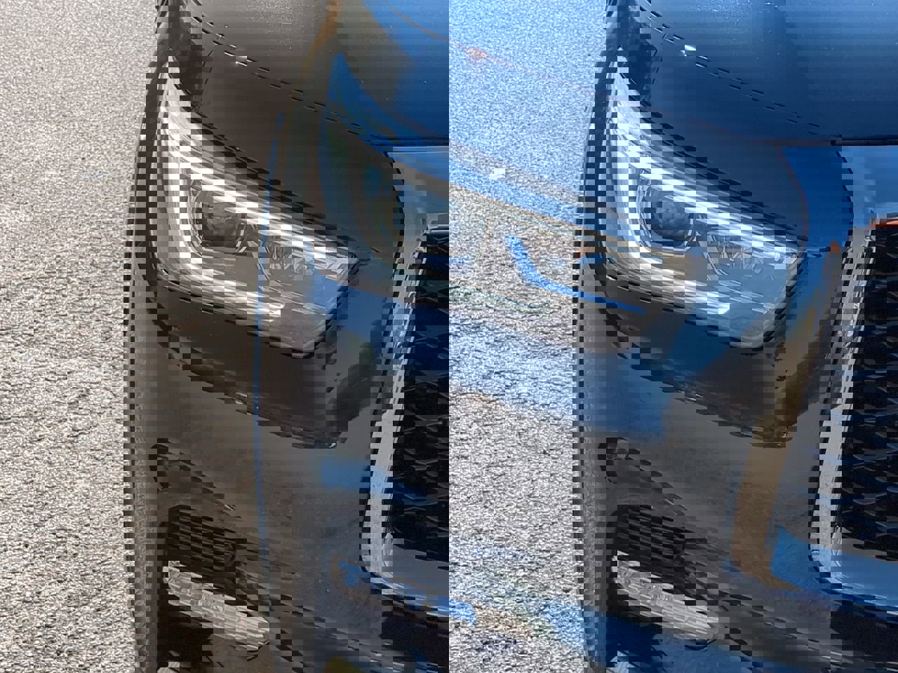 Used 2023 INFINITI QX80 Premium Select w/ All-Season Package image 8