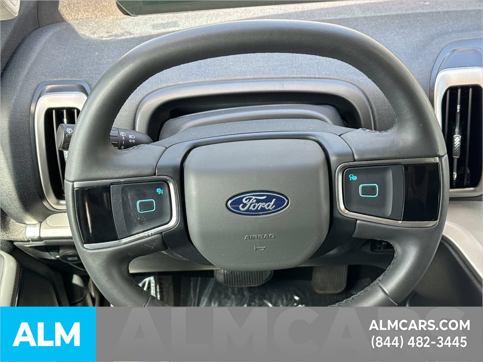Certified 2025 Ford Expedition Active AWD/4WD image 31
