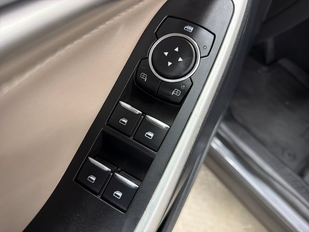 Certified 2021 Ford Explorer XLT RWD image 17
