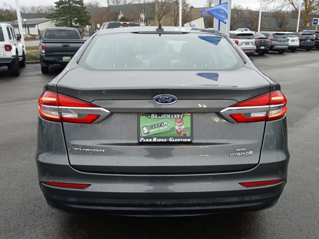 Certified 2019 Ford Fusion SE image 3