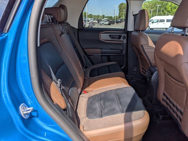Certified 2025 Ford Bronco Sport Outer Banks w/ Outer Banks Tech Package+ AWD/4WD image 32