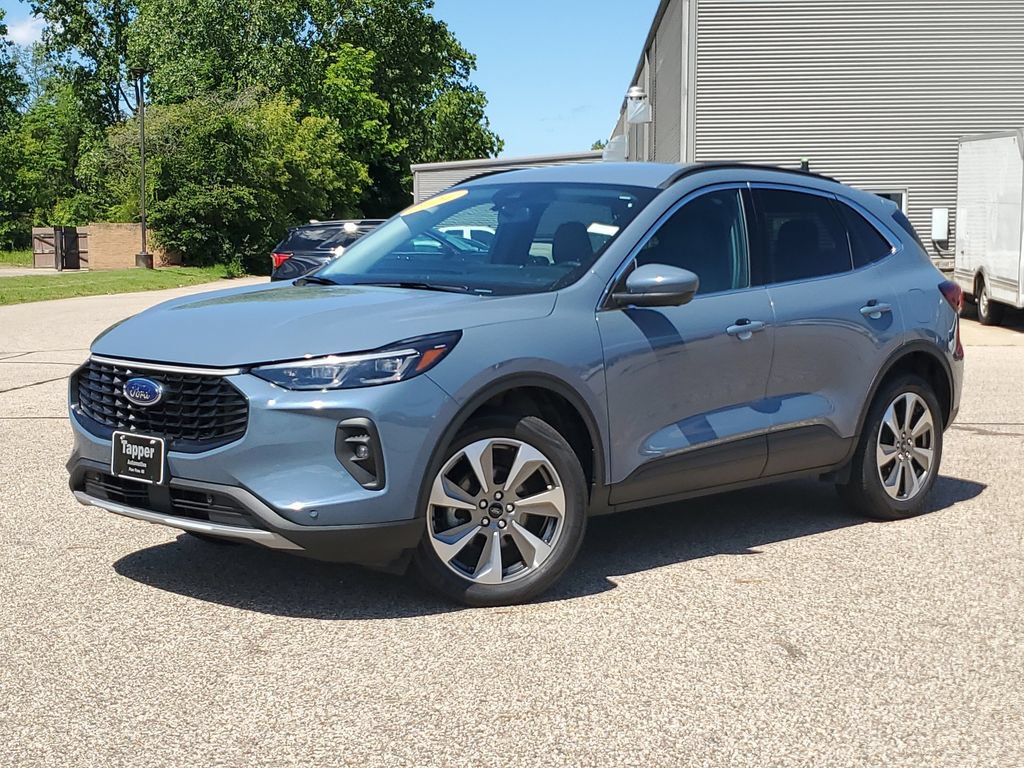 Certified 2024 Ford Escape Platinum AWD/4WD image 28