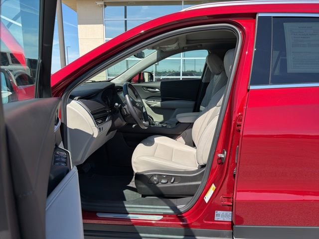 Used 2023 Cadillac XT4 Premium Luxury AWD/4WD image 9