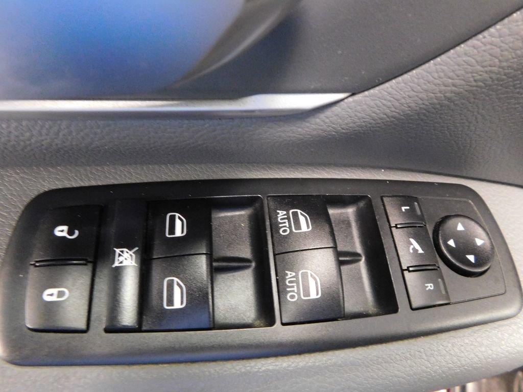 Used 2020 RAM 1500 Big Horn AWD/4WD image 13