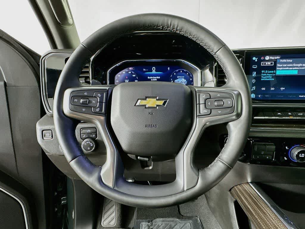 Used 2025 Chevrolet Silverado 1500 LT RWD image 16