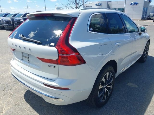 Used 2023 Volvo XC60 B5 Plus AWD/4WD image 8