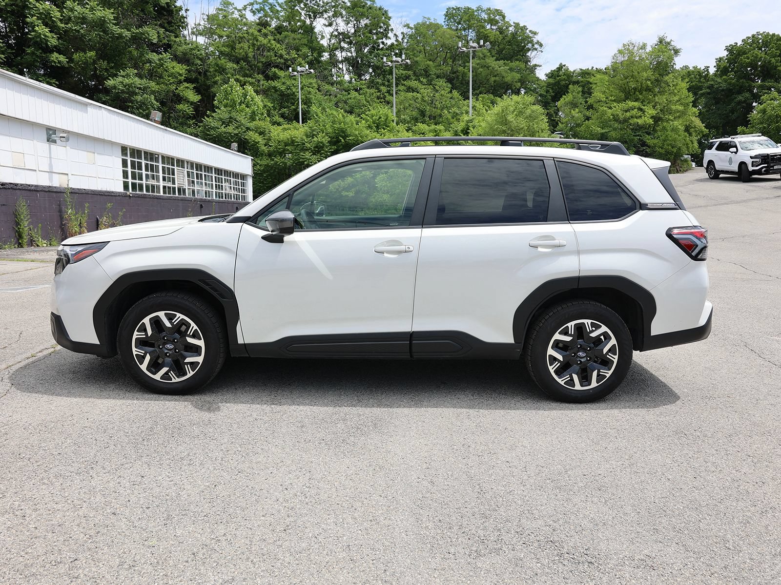 Used 2025 Subaru Forester Premium AWD/4WD image 4