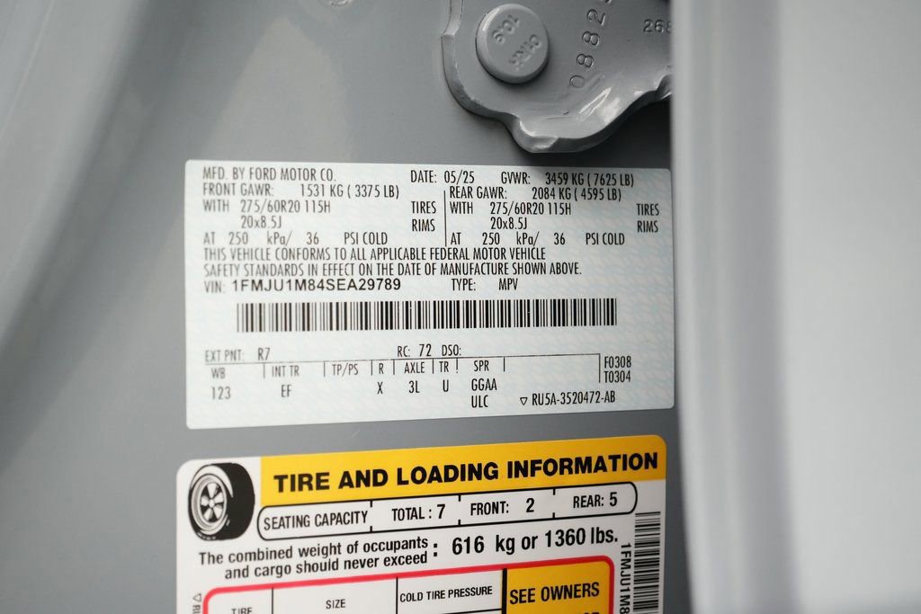 Certified 2025 Ford Expedition Platinum image 31