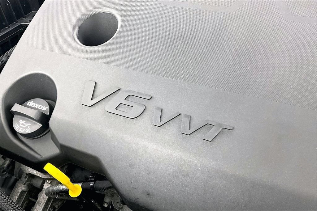 Used 2023 Buick Enclave Essence w/ Trailering Package, 5000 lbs. FWD image 35