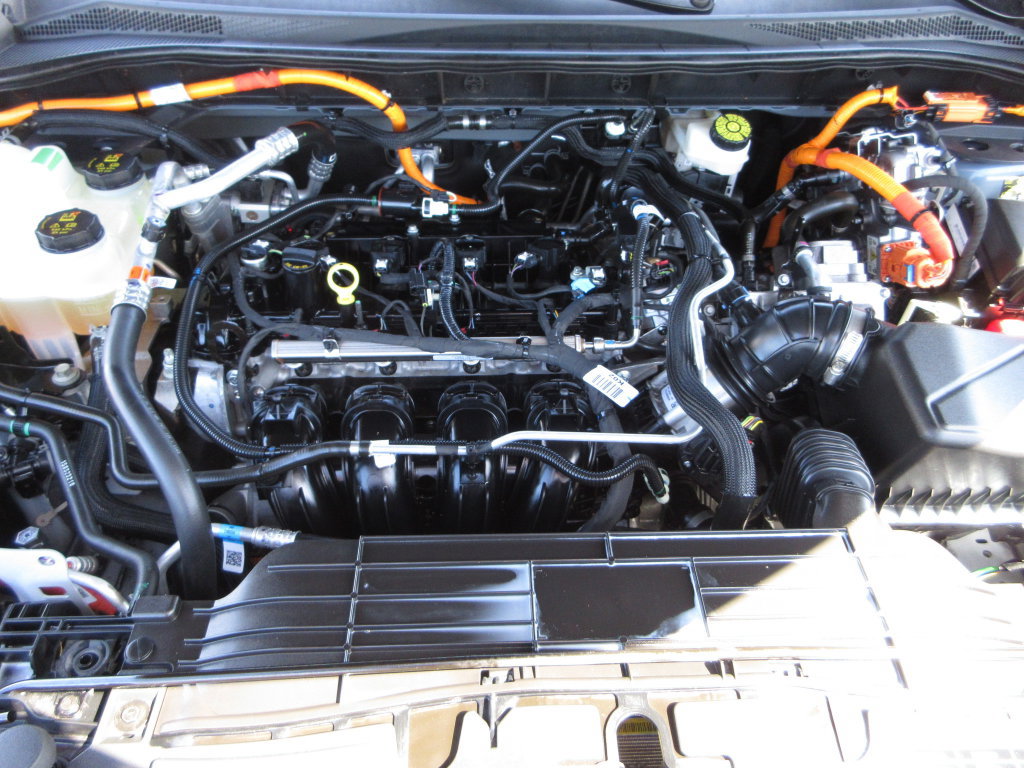 Certified 2023 Ford Escape SE w/ PHEV Premium Package FWD image 28