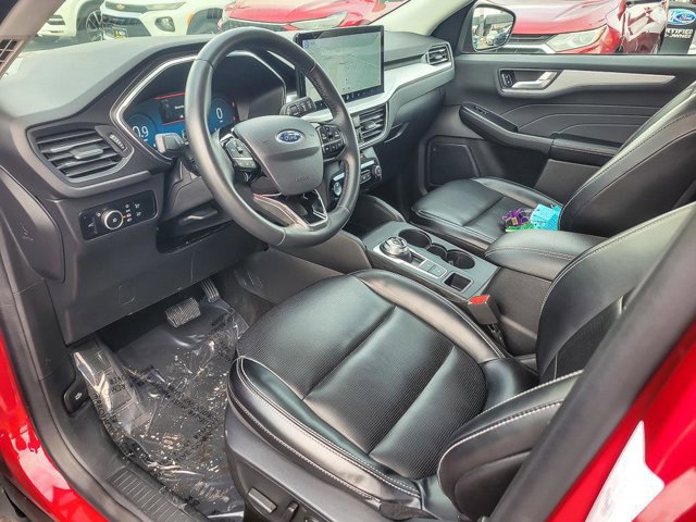 Certified 2024 Ford Escape Platinum image 13