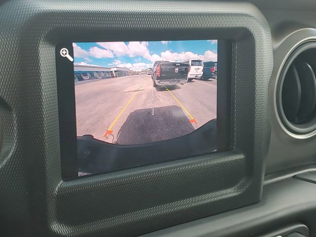 Used 2022 Jeep Gladiator Sport image 32