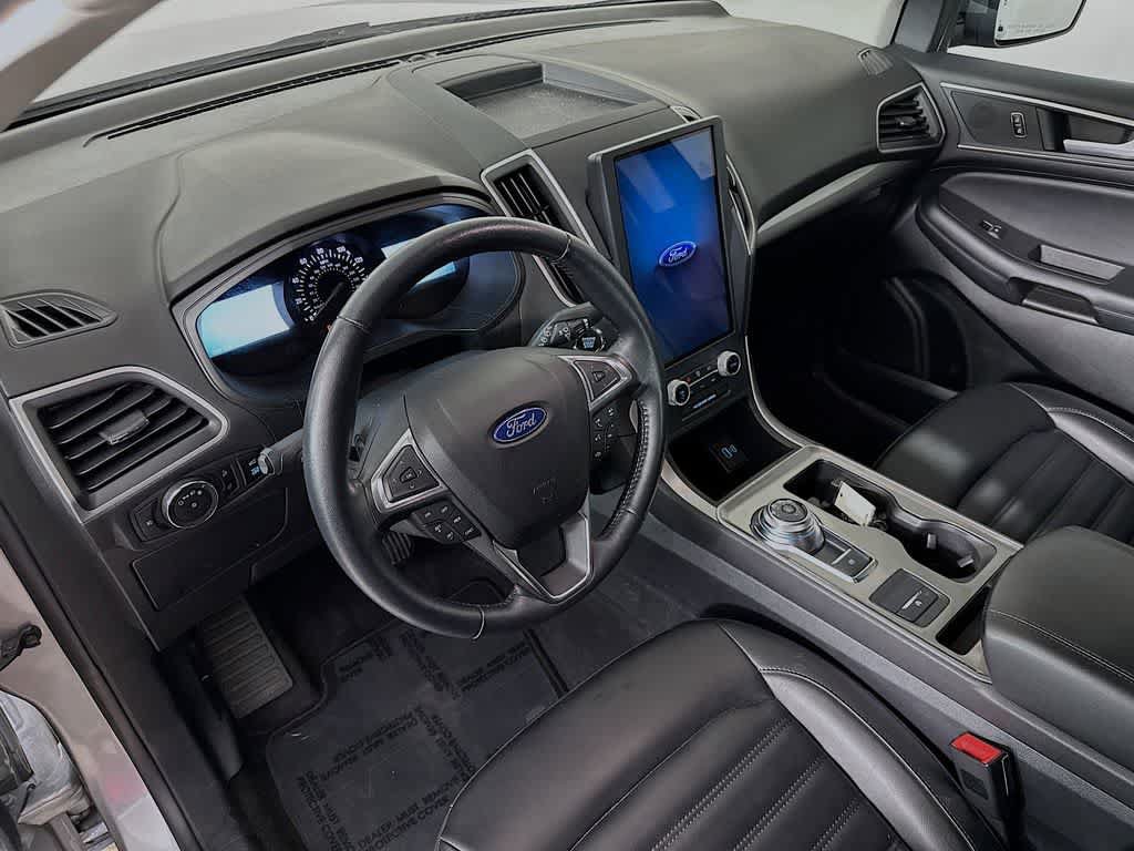 Certified 2023 Ford Edge SEL w/ Convenience Package AWD/4WD image 2