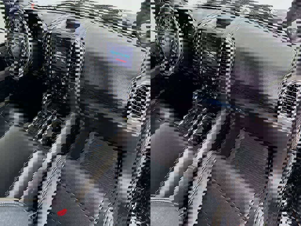 Certified 2017 Ford F150 Raptor w/ Equipment Group 802A Luxury image 33