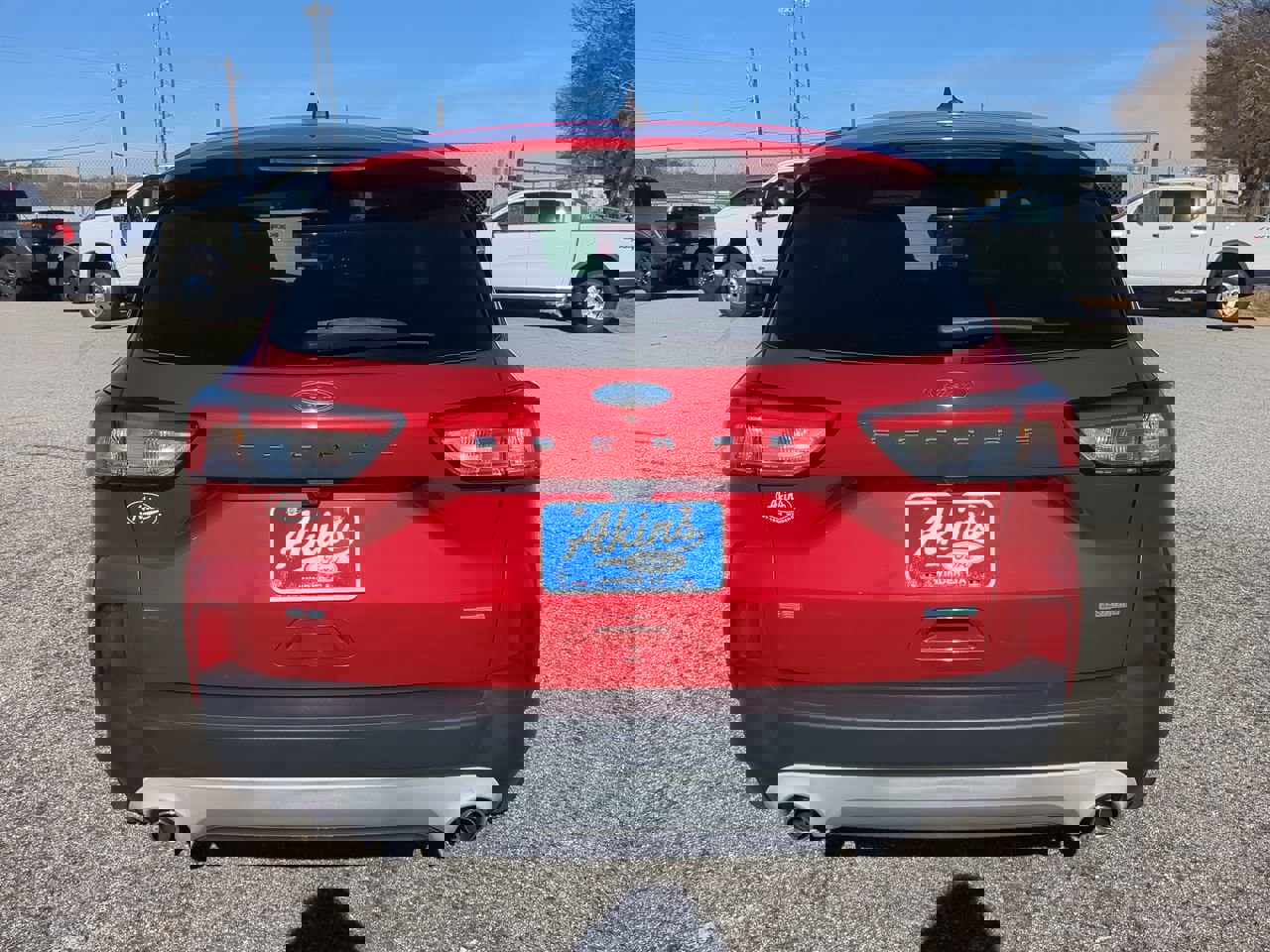 Certified 2020 Ford Escape SE image 3