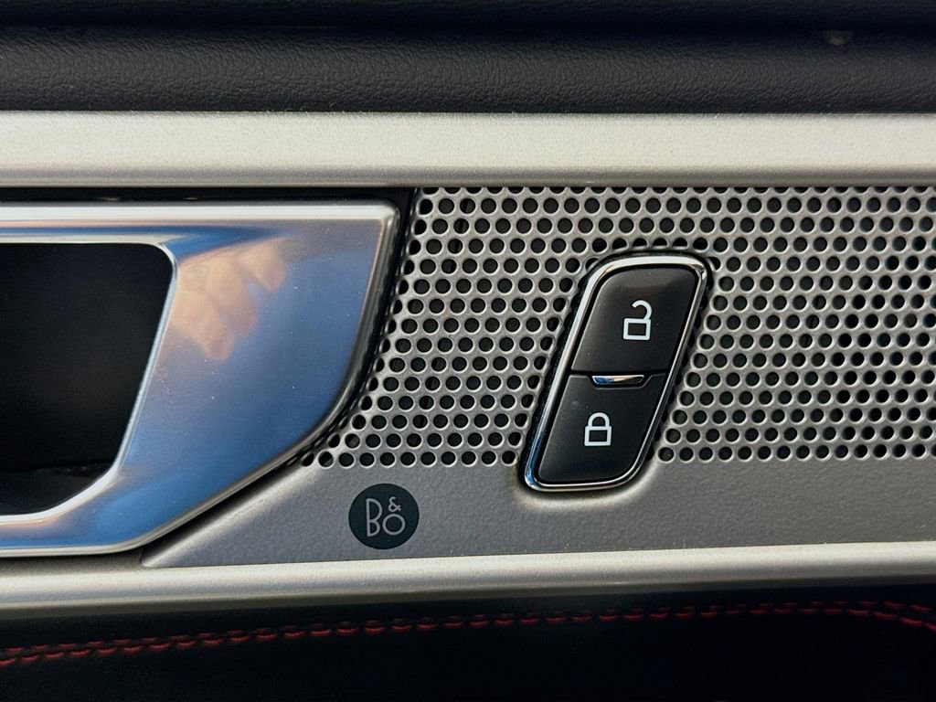 Certified 2022 Ford Explorer ST-Line w/ Class IV Trailer Tow Package image 23