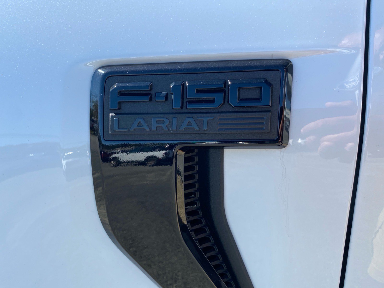 Certified 2024 Ford F150 Lariat w/ FX4 Off-Road Package AWD/4WD image 9
