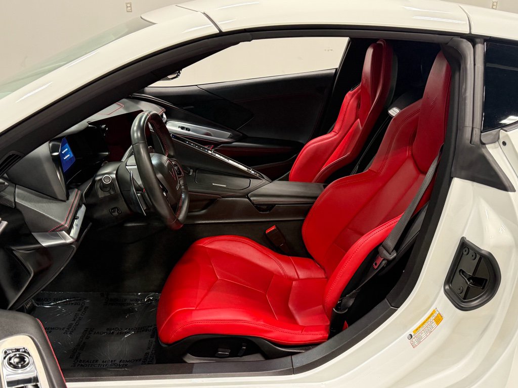 Used 2022 Chevrolet Corvette Stingray Coupe w/ Z51 Performance Package image 10