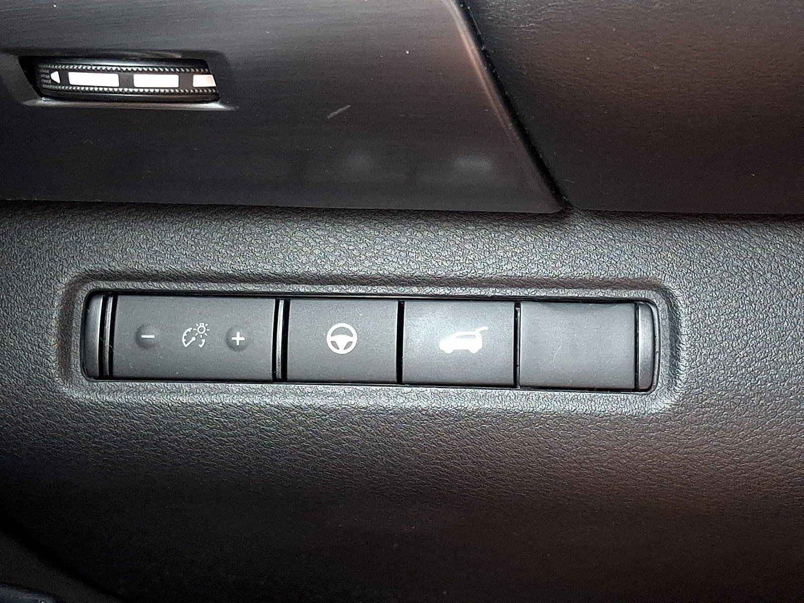 Used 2022 Nissan Pathfinder SL AWD/4WD image 25