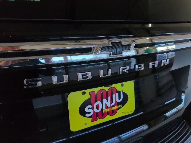 Used 2022 Chevrolet Suburban LS w/ Driver Alert Package AWD/4WD image 32