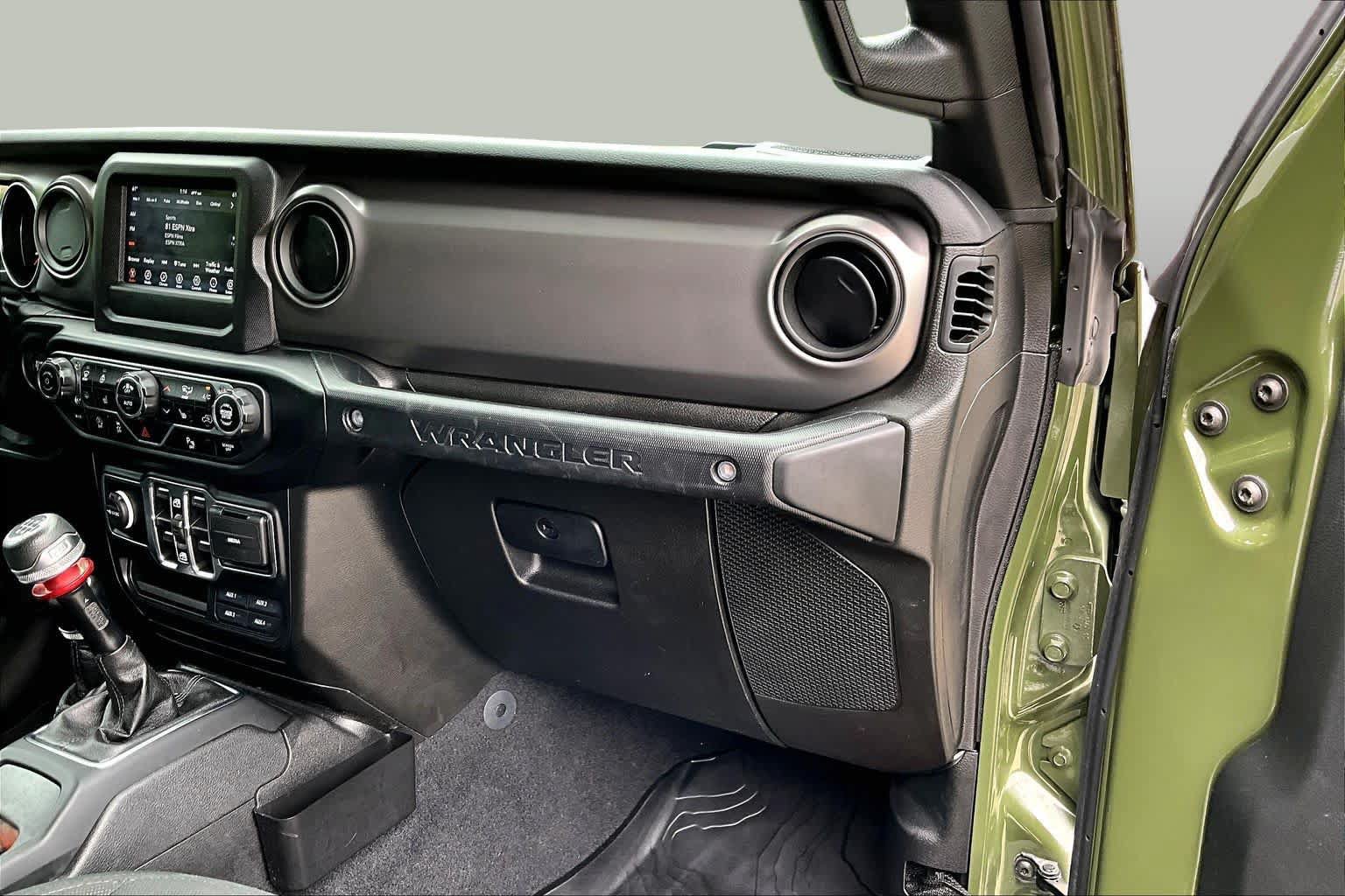 Used 2021 Jeep Wrangler Unlimited Sport AWD/4WD image 19