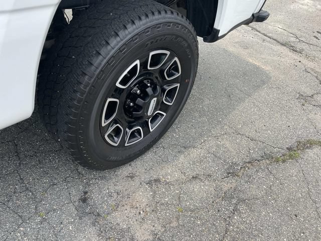 Certified 2025 Ford F350 Platinum AWD/4WD image 12