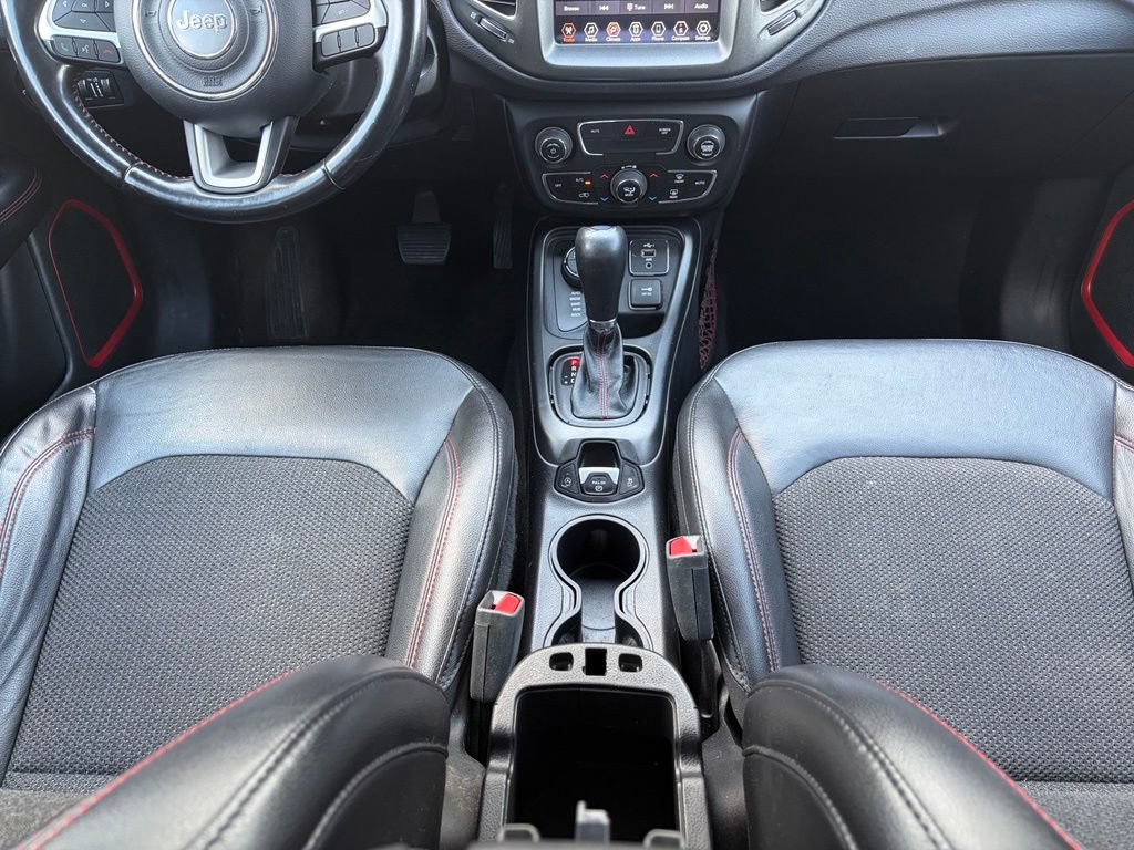 Used 2020 Jeep Compass Trailhawk AWD/4WD image 35