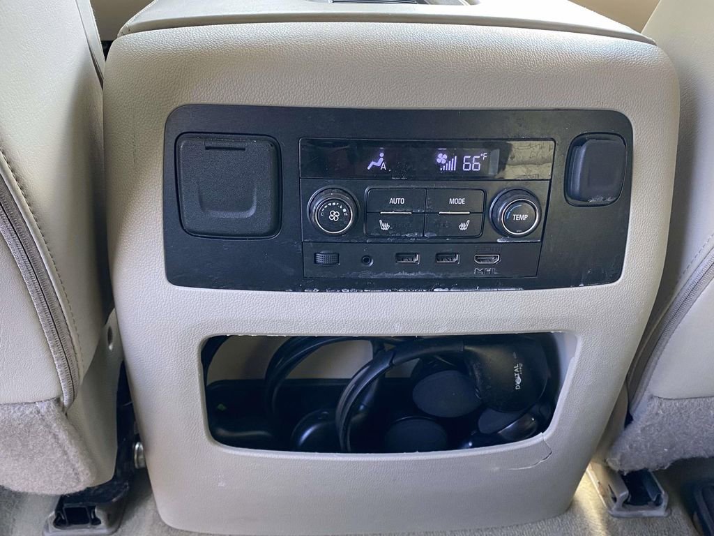 Used 2017 GMC Yukon XL Denali w/ Open Road Package AWD/4WD image 12