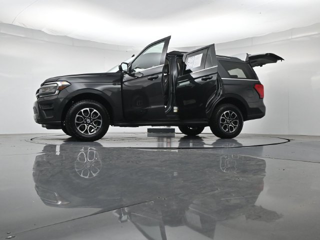 Certified 2024 Ford Expedition XLT AWD/4WD image 58