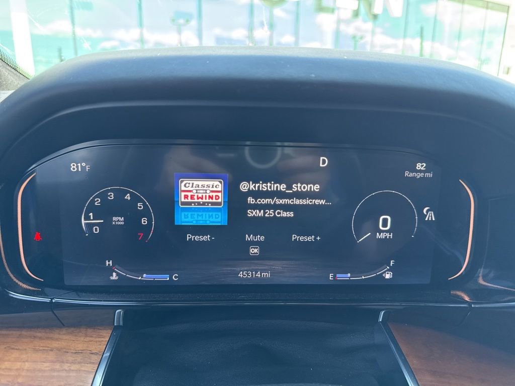Used 2022 Jeep Grand Wagoneer Series III w/ Rear Seat Video Group 1 AWD/4WD image 8