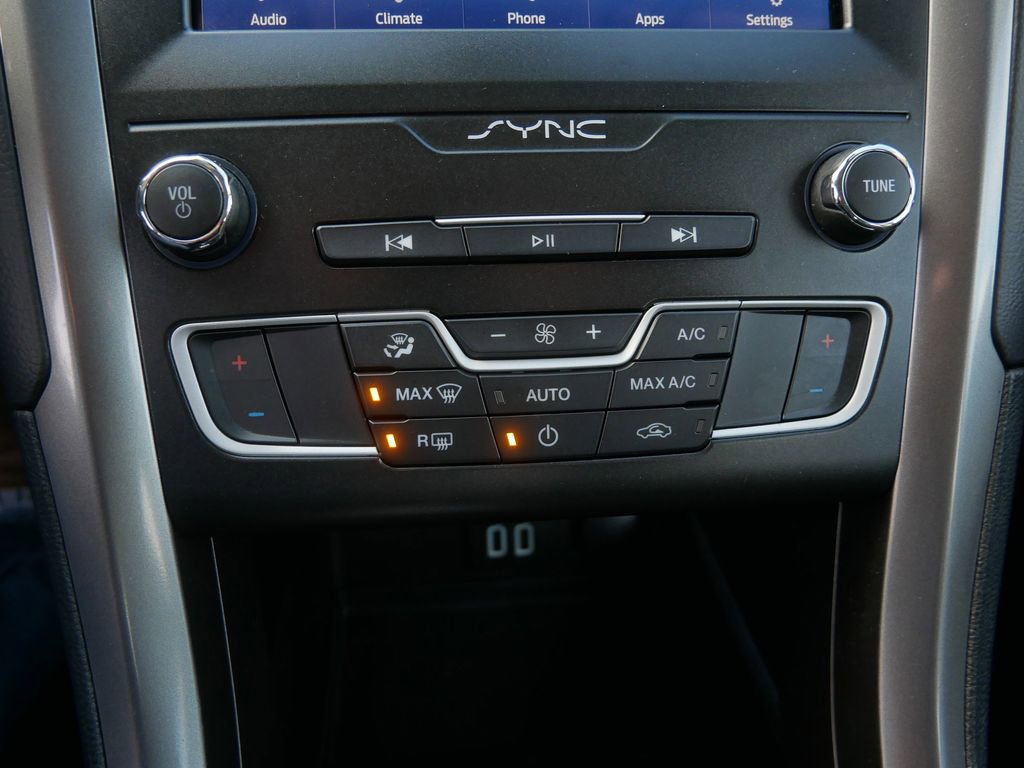 Certified 2020 Ford Fusion SE image 20