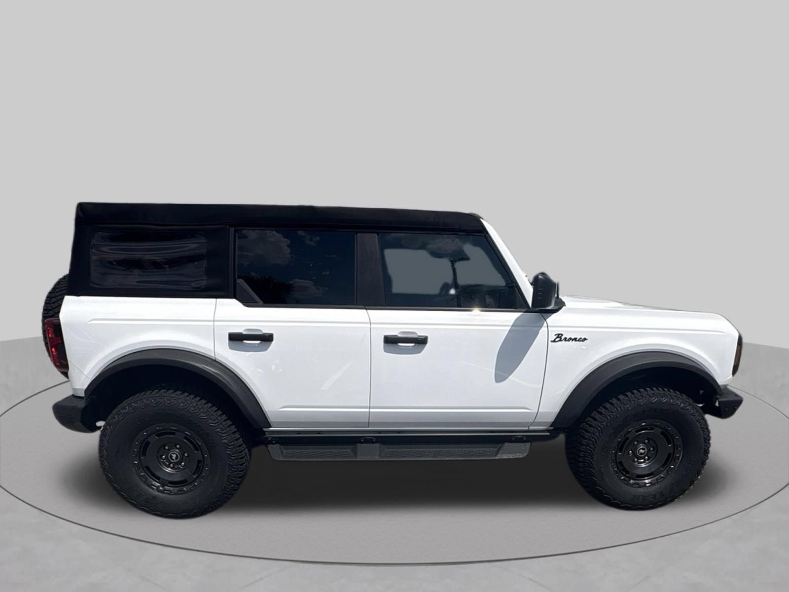 Certified 2024 Ford Bronco Black Diamond AWD/4WD image 9