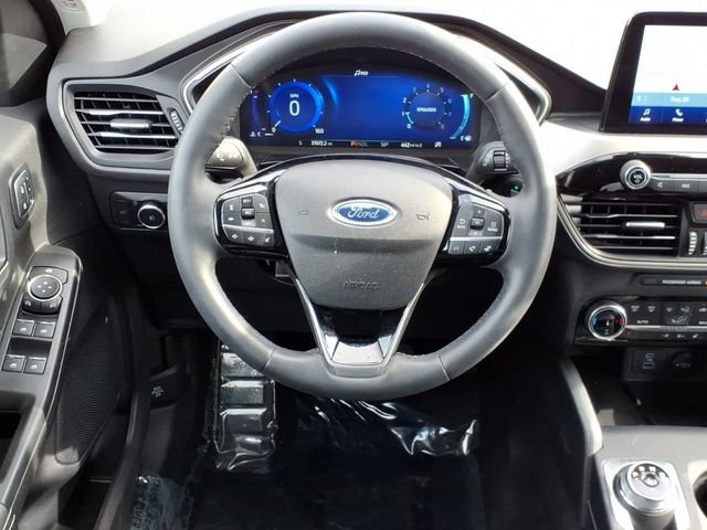 Certified 2022 Ford Escape SEL w/ Technology Package AWD/4WD image 12