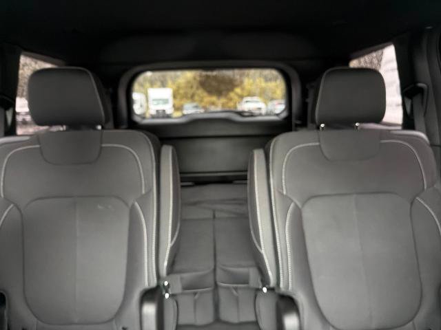 Used 2025 Jeep Grand Cherokee L Laredo AWD/4WD image 31