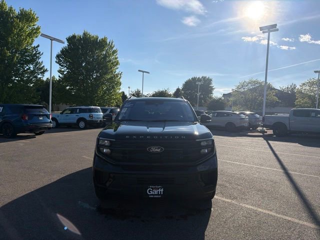 Certified 2025 Ford Expedition Active AWD/4WD image 9