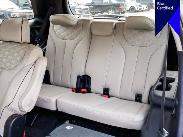 Used 2022 Hyundai Palisade Limited w/ Winter Package AWD/4WD image 17