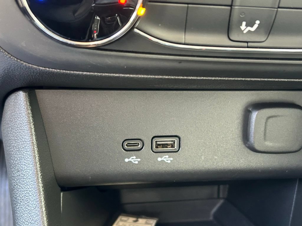 Used 2024 Buick Encore GX Preferred FWD image 27