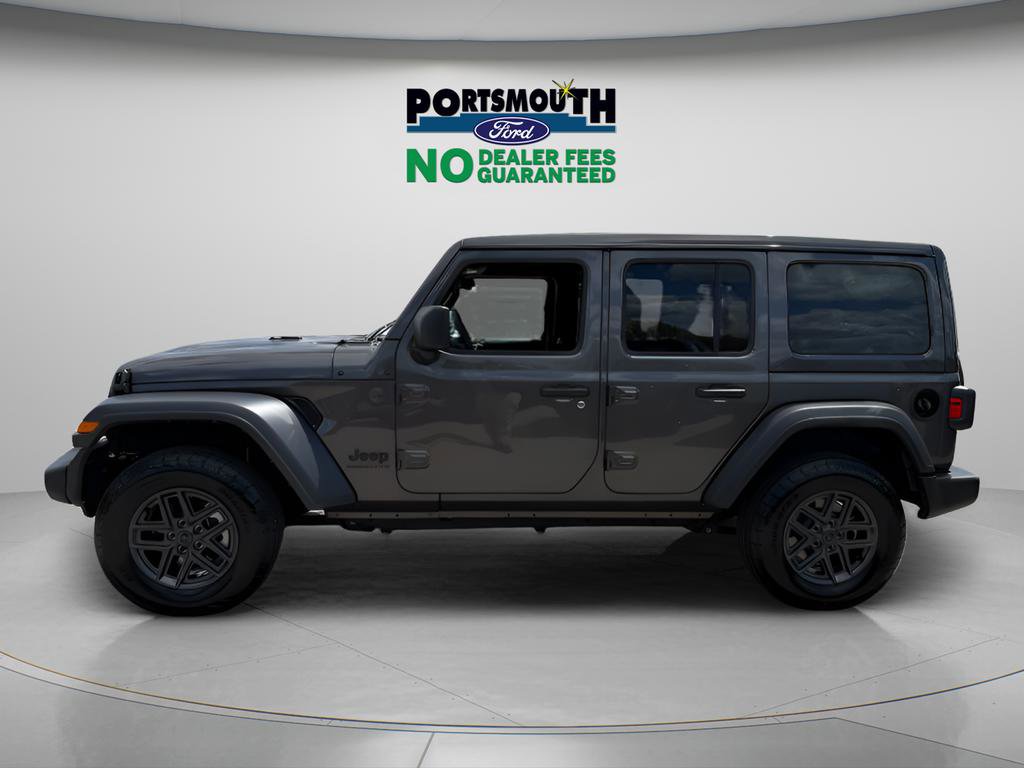 Used 2025 Jeep Wrangler Unlimited Sport AWD/4WD image 2
