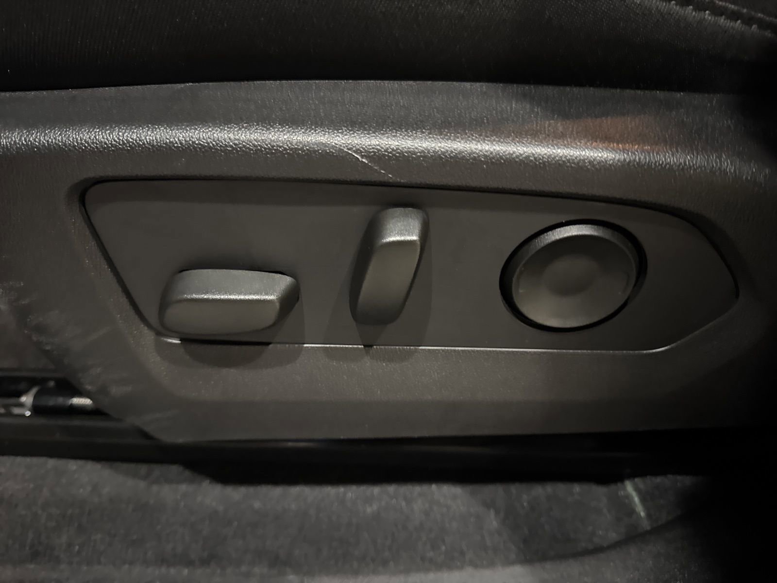 Used 2024 Chevrolet Colorado Trail Boss w/ Advanced Trailering Package image 25