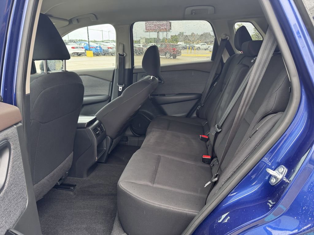 Used 2023 Nissan Rogue S image 29