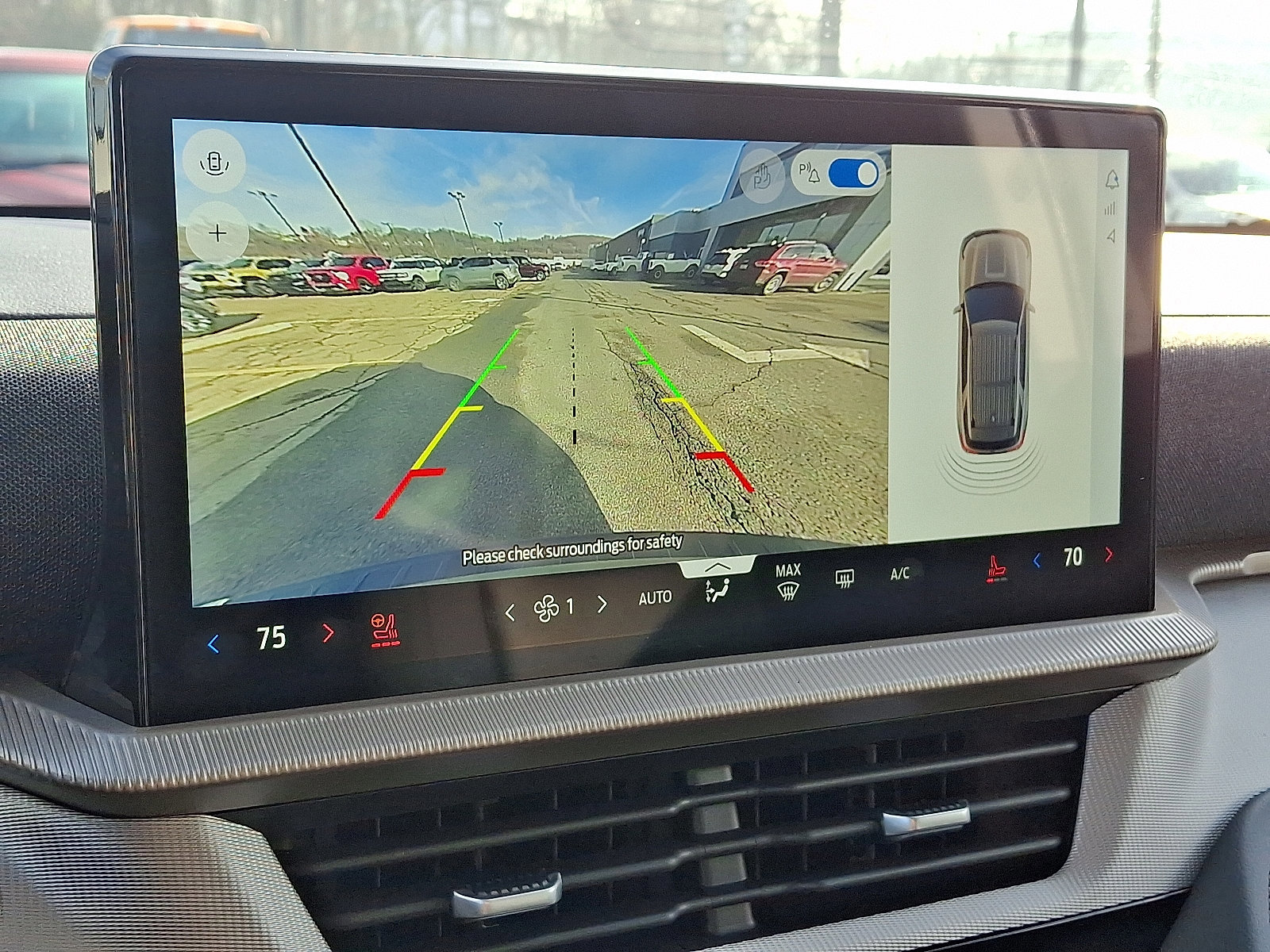 Certified 2025 Ford Explorer Active w/ Active Comfort Package image 16