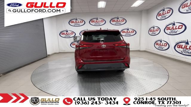 Used 2022 Toyota Highlander XLE FWD image 7