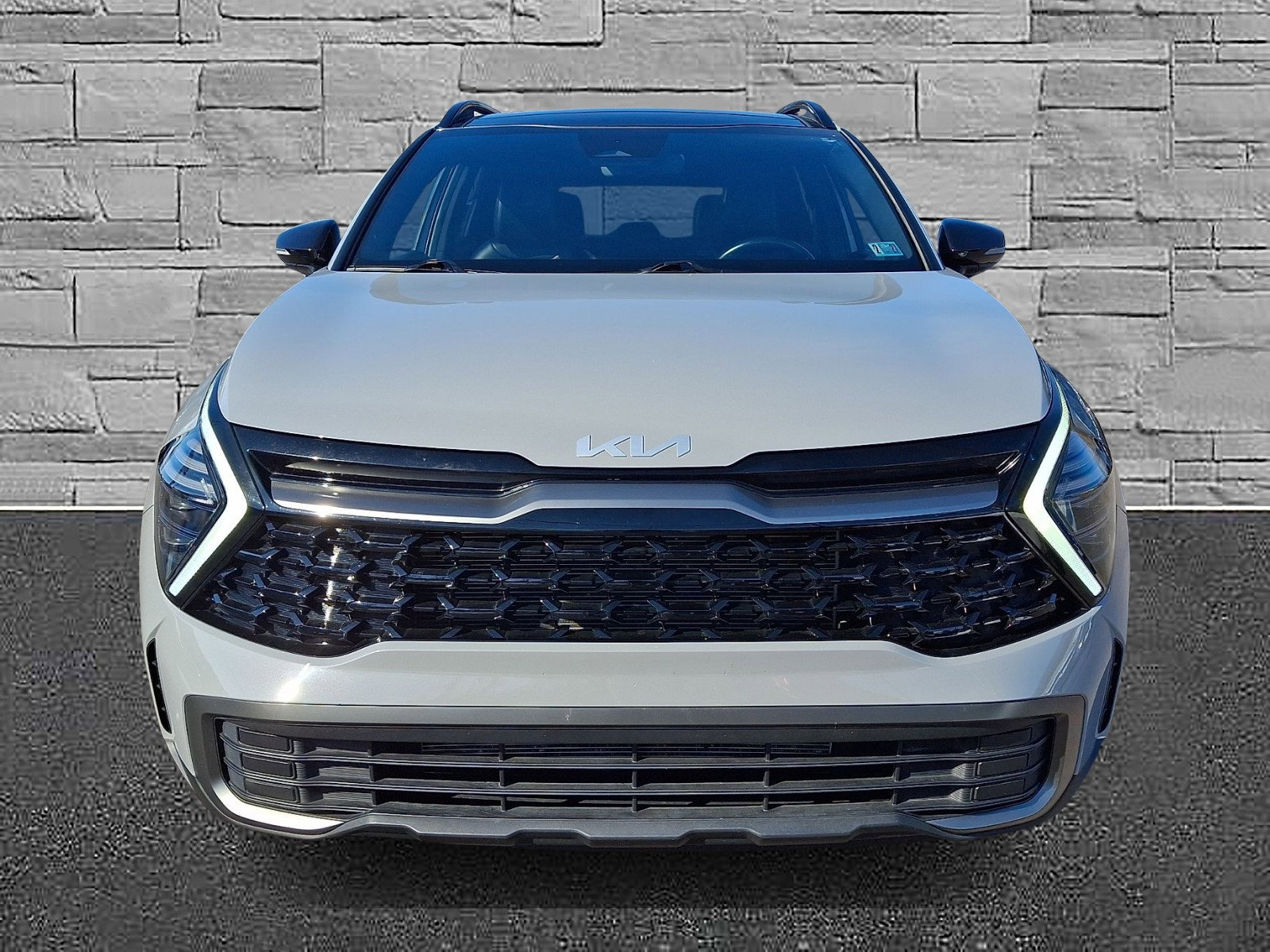 Used 2024 Kia Sportage X-Line w/ X-Line Premium Package image 3