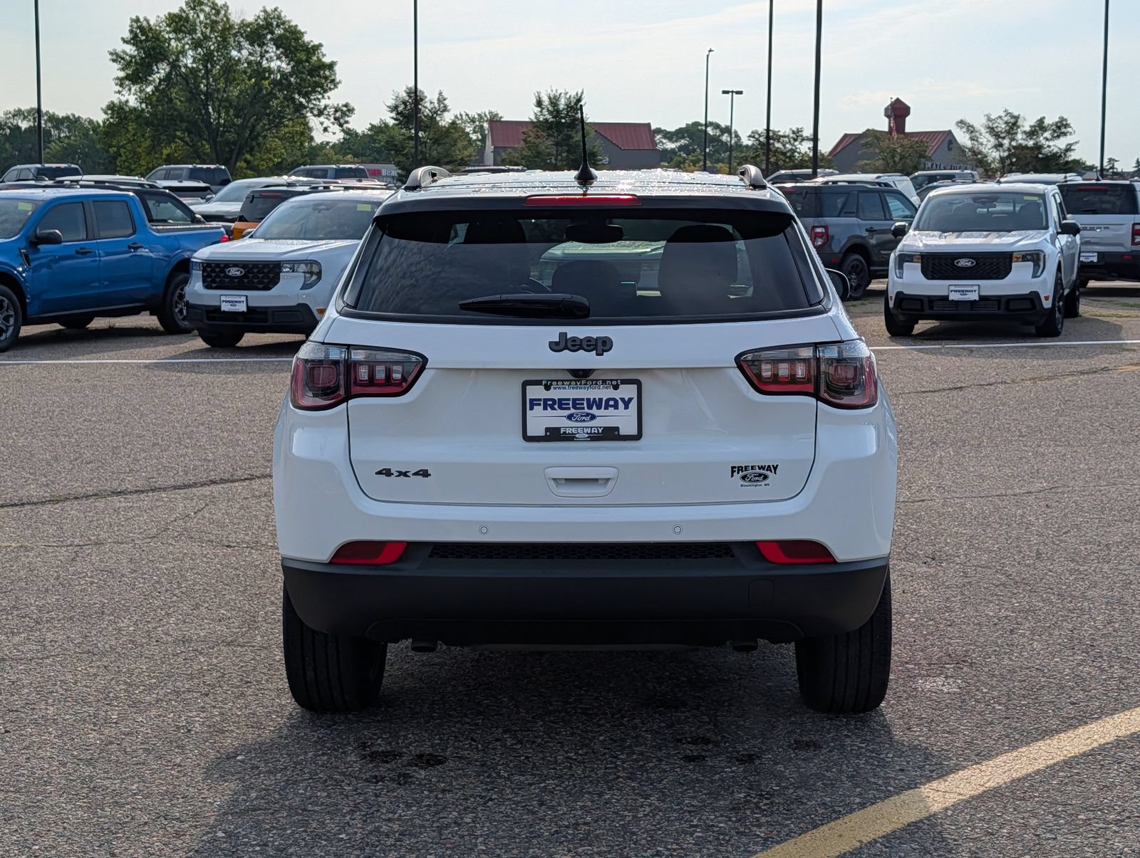 Used 2026 Jeep Compass Limited AWD/4WD image 4