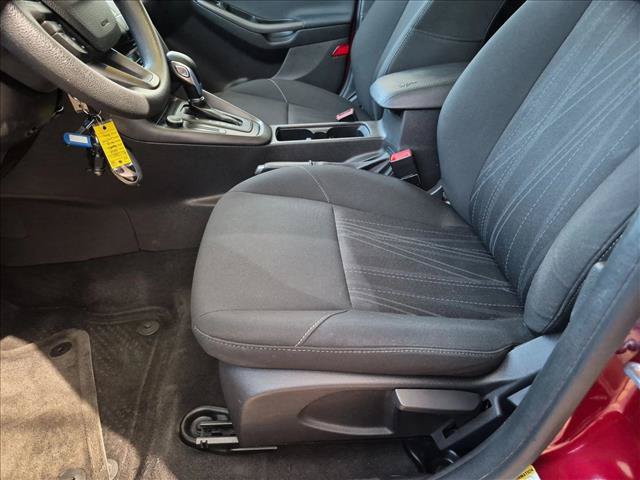 Certified 2017 Ford Focus SEL FWD image 17