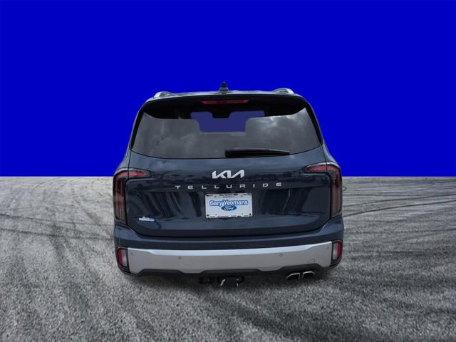Used 2024 Kia Telluride SX w/ Towing Package FWD image 5